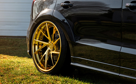 Yüksek Lehçe Dudaklar Audi RS6 için 2 Parça Dövme Jantlar 20 inç Fırça Altın Özel Jantlar