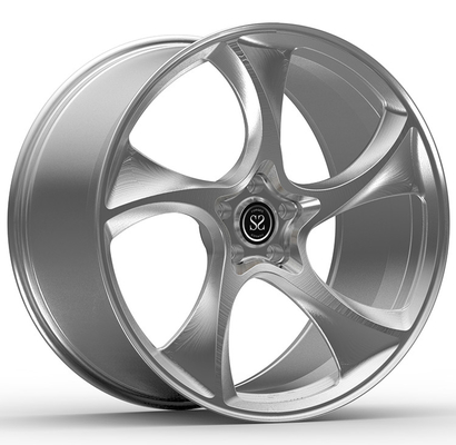 Bmw 520i g30 2022 Özel 20x8.5 ve 20x9.5 Kırılmış Halılar fırçalandı